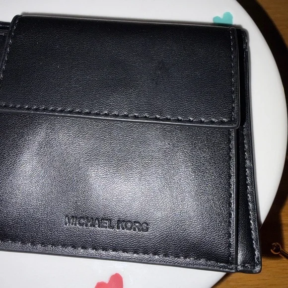 Michael Kors Striped Bi-Fold Wallet. NWT - Picture 3 of 5